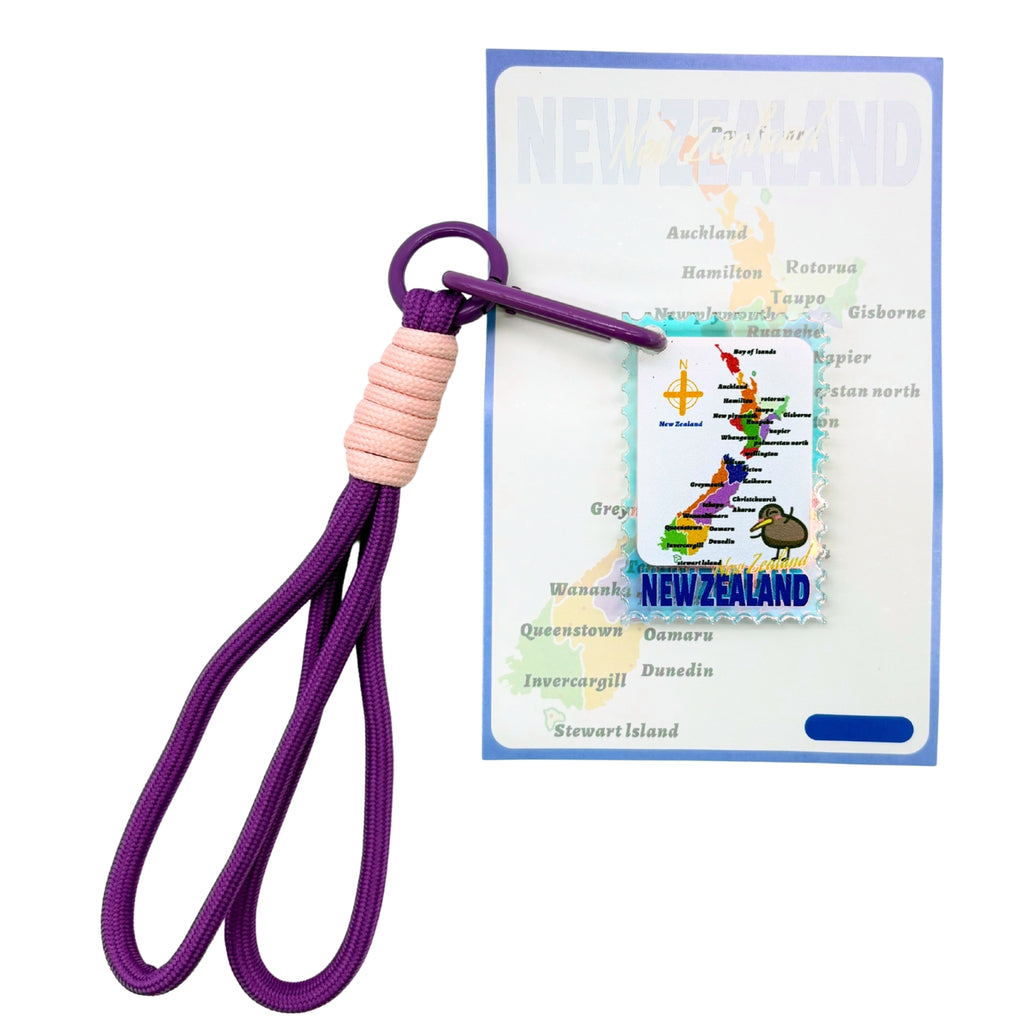 Aotearoa Journey (NZ Map) – Iridescent Colour-Changing Keychain